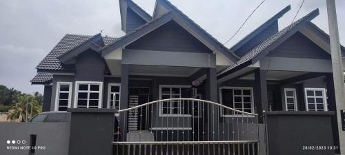 Homestay Haura Bella