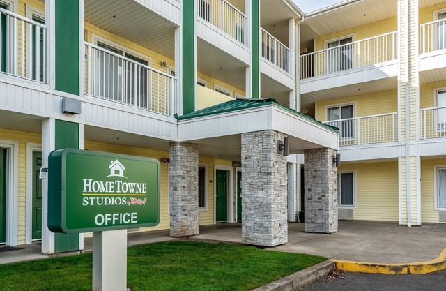 HomeTowne Studios By Red Roof Eugene - Springfield
