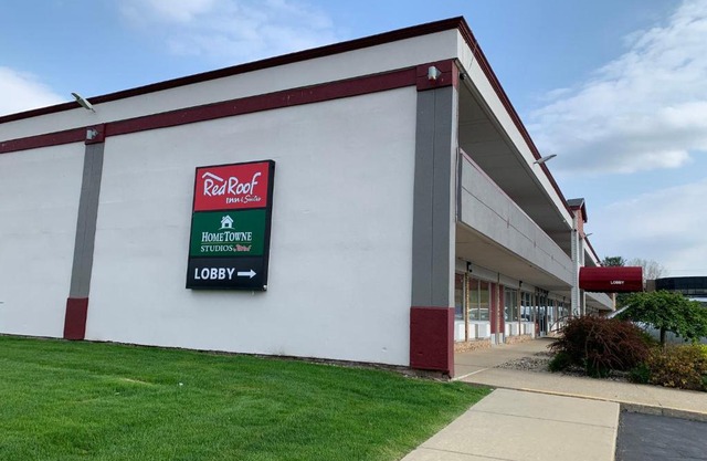 HomeTowne Studios by Red Roof Battle Creek