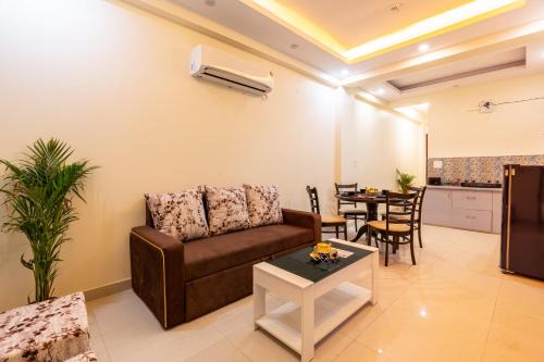 Homlee-Vasundhara 3BHK Flat- kitchen-Parking-Lift