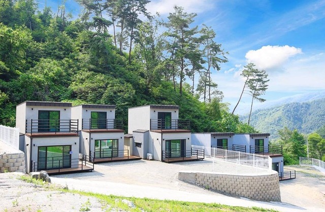 Hongcheon Stone Brown Pension