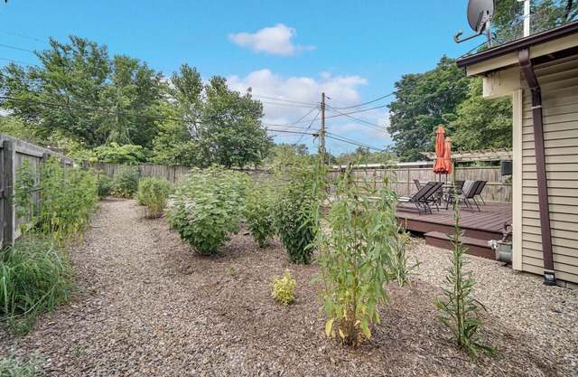 Hoosier Home - 5 min walk to the beach