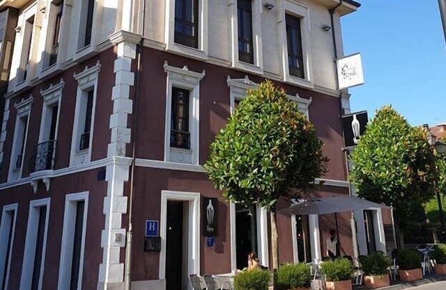 Hospedium Hotel La Casona del Conde