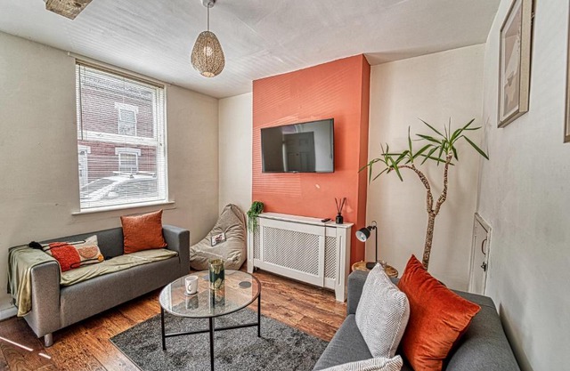 Host & Stay - Southfield Residence