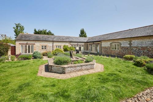 Host & Stay - The Old Foundry