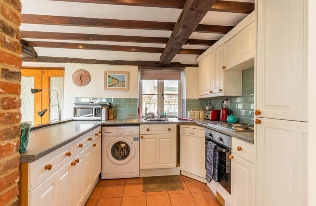 Host & Stay | Woodfalls Barn