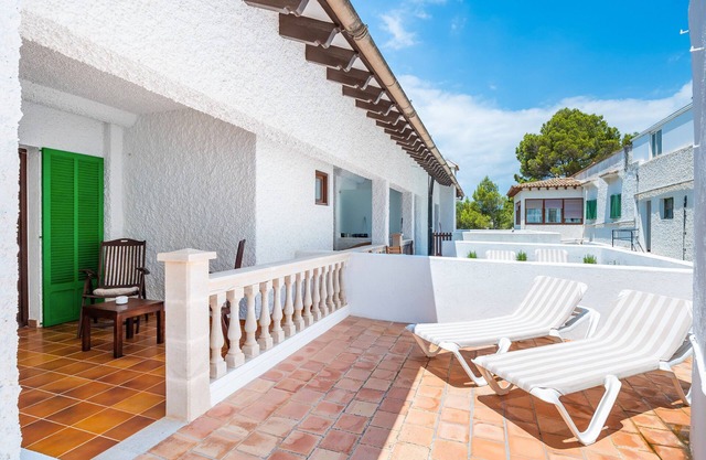 Hostal Boutique Canyamel - 108 Double Room with Private Terrace, Wi-Fi, and Air Conditioning