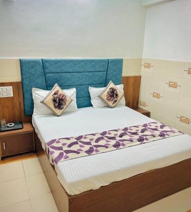 Hotel Ashadeep palace