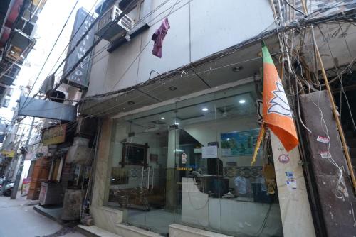 Hotel Ashirwad near New Delhi Railway Station, Paharganj