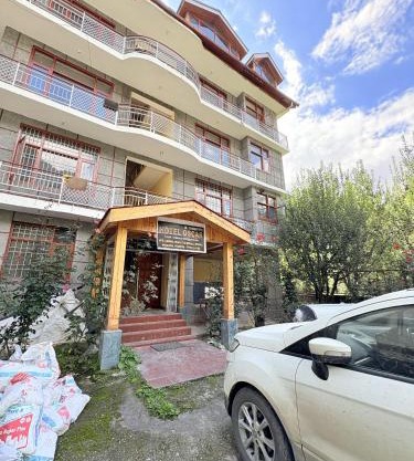 Hotel B2B 2500 Rs With Bkf & Dinner , Mounatin View And Balcony