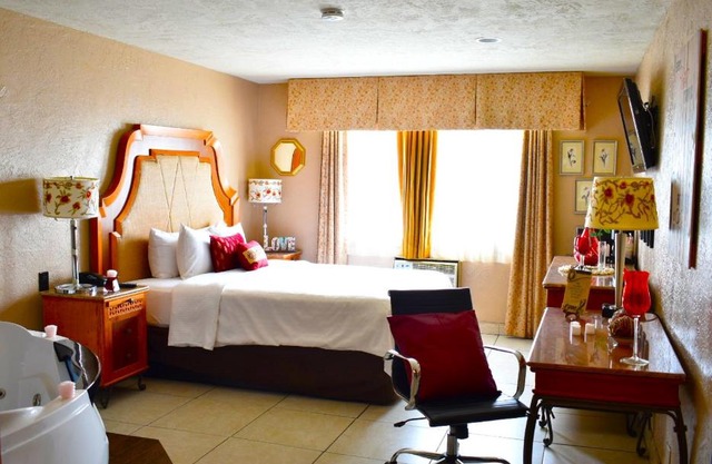 Hotel Baja San Diego