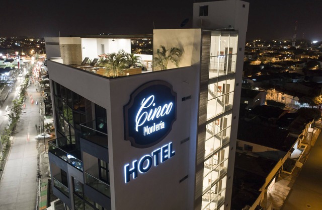 Hotel Cinco Monteria