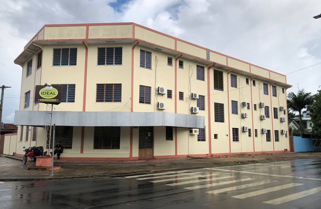 Hotel Ideal - Economic and Central