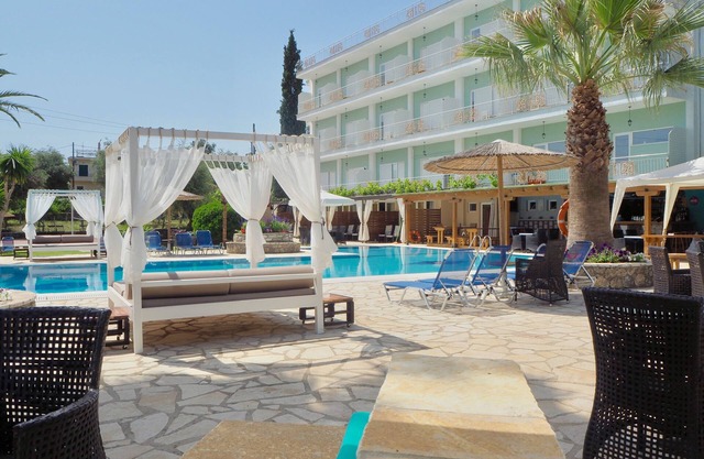 Hotel Paloma Blanca