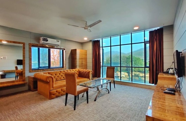 Hotel Prashant International