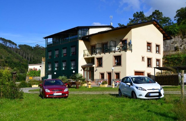 Hotel Restaurante Canero