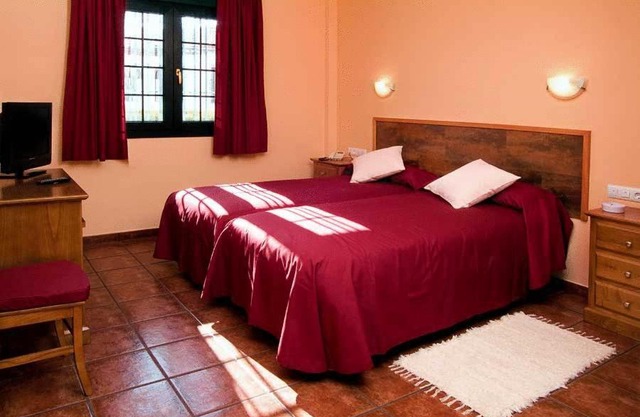 Hotel Ruta del Poniente