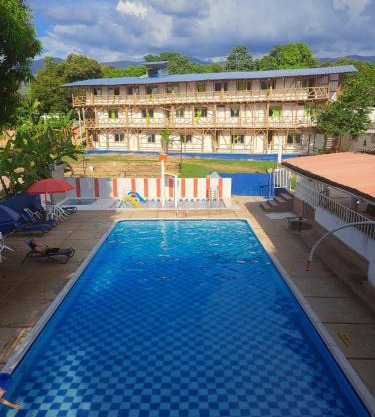 Hotel santa marta Melgar