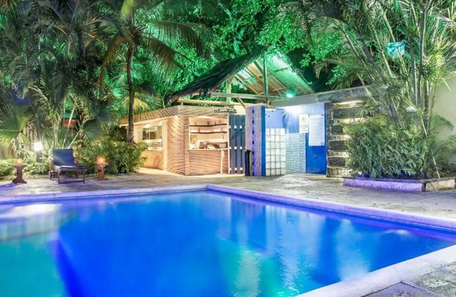 Hotel Santorini Express y Cabañas