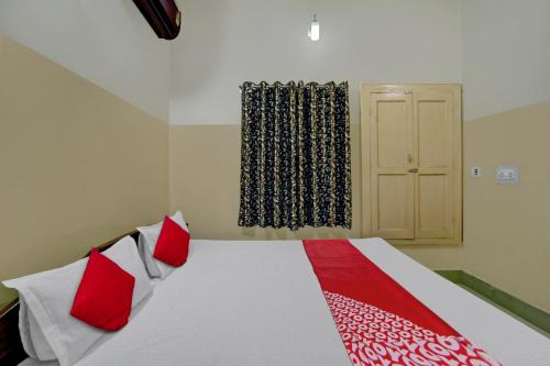 HOTEL SHIV TRIPTI AND BANQUET HALL