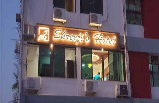 Hotel Shreeji's