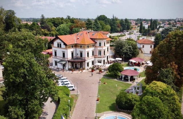 Hotel Villa Stucky