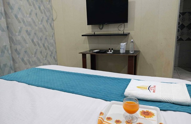 Hotel White Stone Standard Room 1