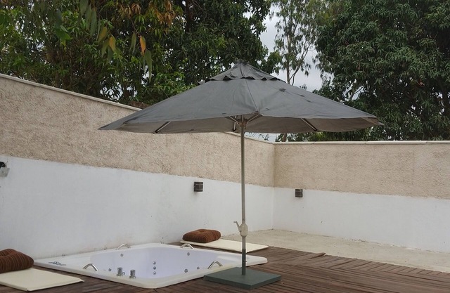 House with large green area. With spar and gourmet area