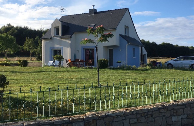 House 6 sleeps Brittany