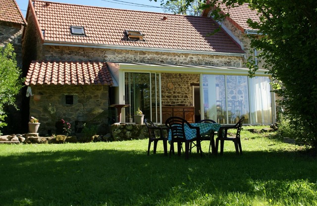 House 90m² 6/7p. veranda + garden near Lake Fades in Auvergne-Combrailles