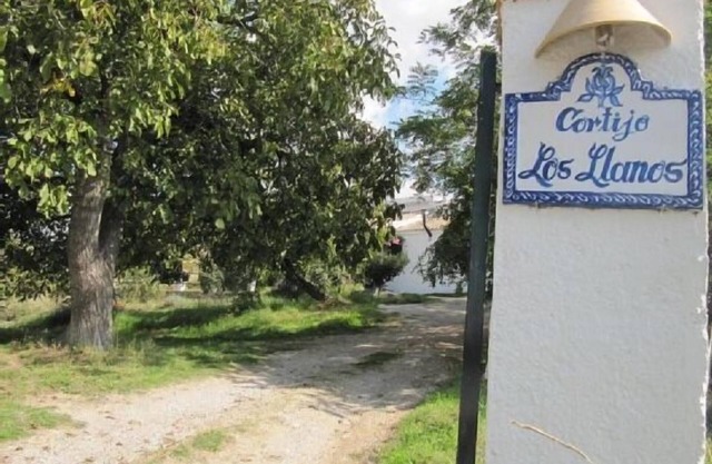 House at 7 Km and with magnificent views of Granada