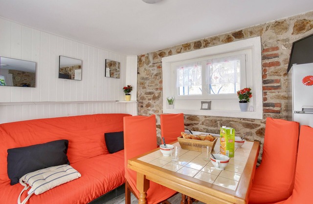 House for 4 2 steps from the Val André beach