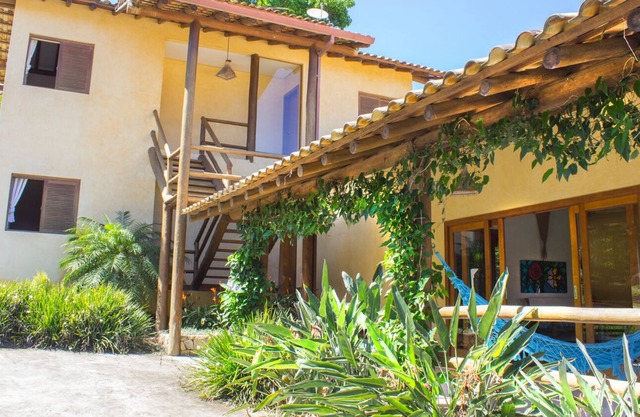 House in condominium, 140 m from the beach. Promotional package for carnival