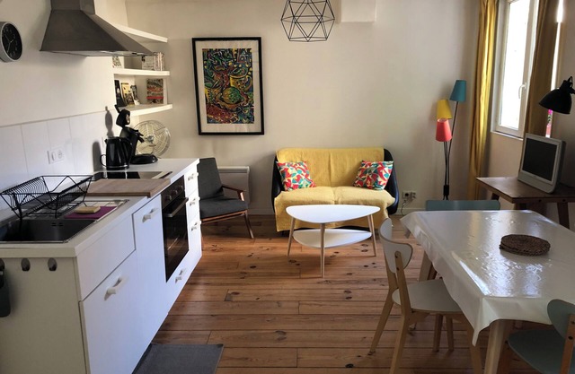 House near INSEAD and Château de Fontainebleau