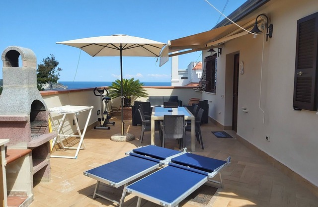 House of Enzo Isola d'Ischia