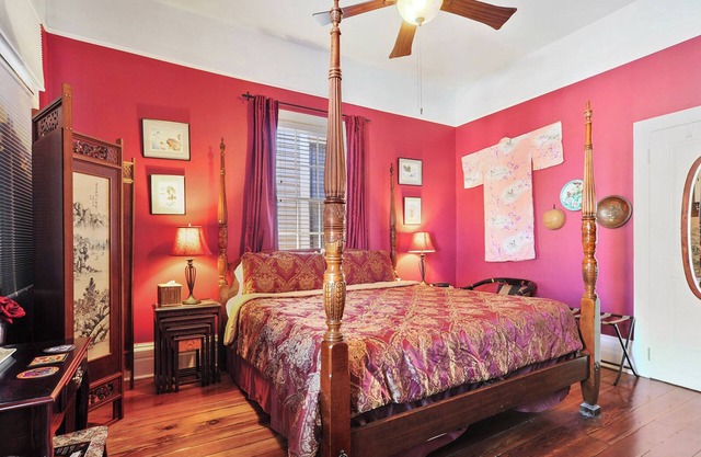 House of the Rising Sun Bed & Breakfast, Traditional B&B Historic Algiers Point