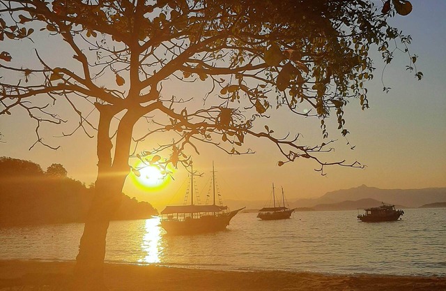 House on Ilha Grande with Breakfast - Comfort, Nature and Adventure.