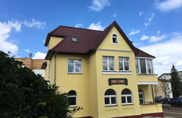 House Sanke App. 4