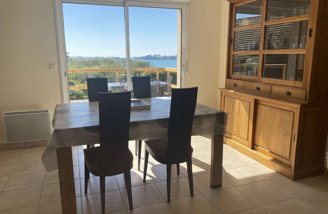 House SEA VIEW with wifi, 200m from the sea in Kérénoc en PLEUMEUR-BODOU