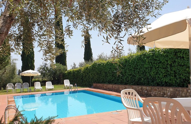 House with panoramic view and swimming pool on the Chianti hills in Tavarnellenn