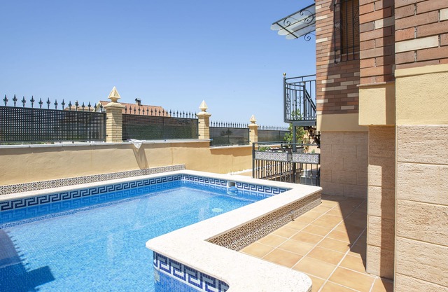 House with fireplace in Granada