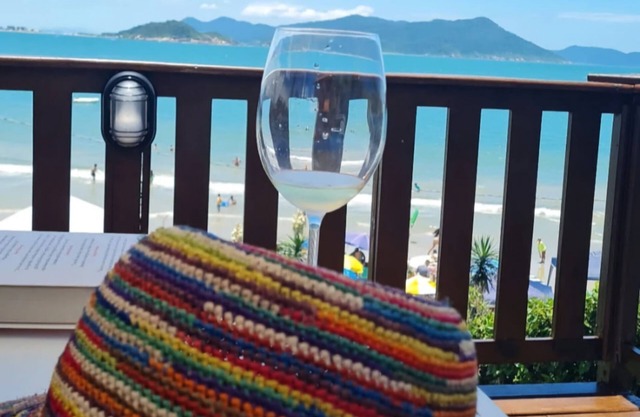 House with Front Deck to the Sea, Pinheira/(Praia de Cima), Palhoça/SC