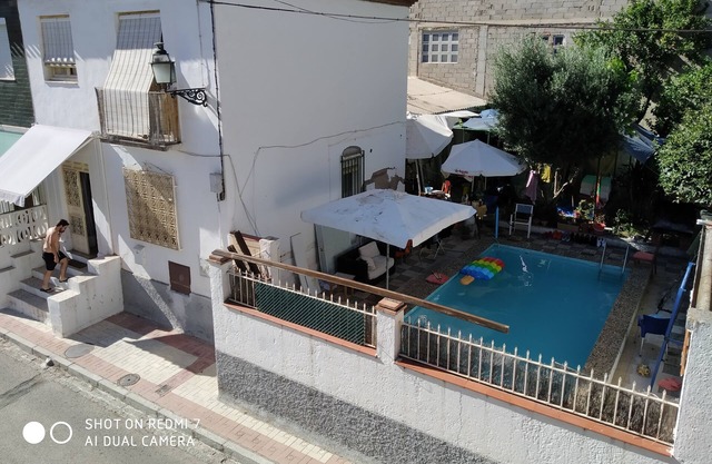 House with garden and swimming pool in paseo de la bomba