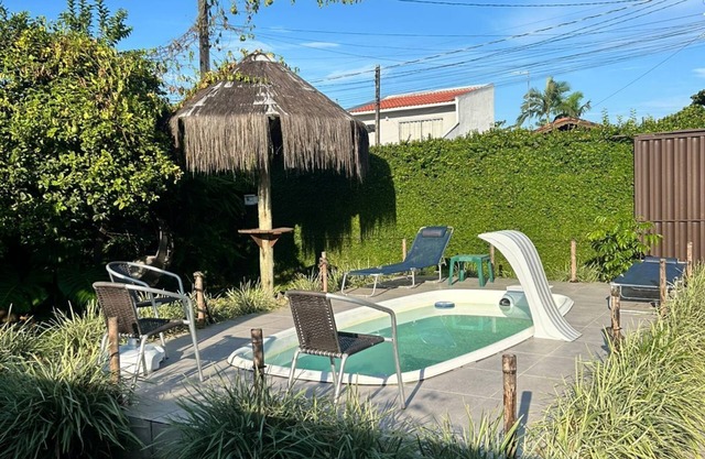 House with pool 500 meters from the beach