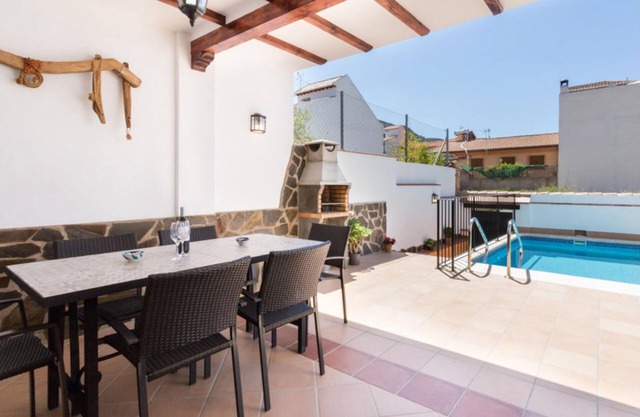 house with pool, barbecue