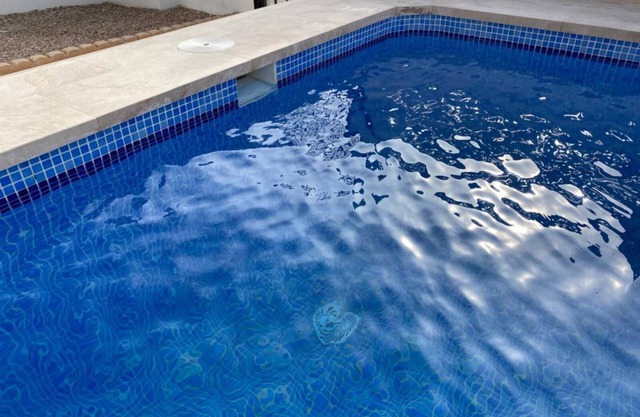 House with private pool