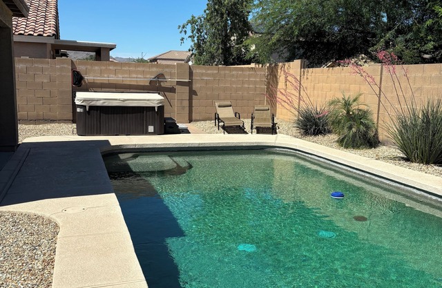 House with Private Pool & Spa