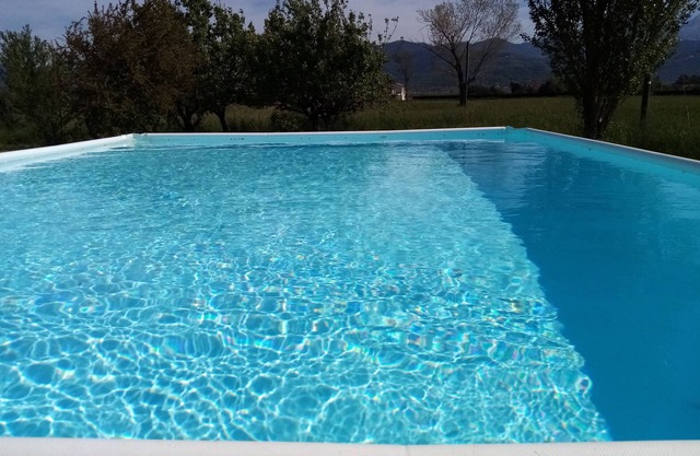 HOUSE WITH SWIMMING POOL AND TENNIS COURT NEAR THE SEA AND THE FIVE LANDS