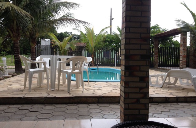 House with swimming pool, air conditioning, WIFI, soccer pitch, for up to 16 people.