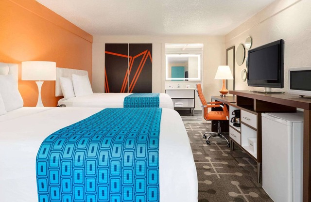 Howard Johnson by Wyndham Dover